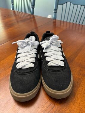 New Balance 306 skate shoe Black Casual Low-Top Sneakers with White Laces